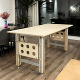 Studio Dot Frame Desk